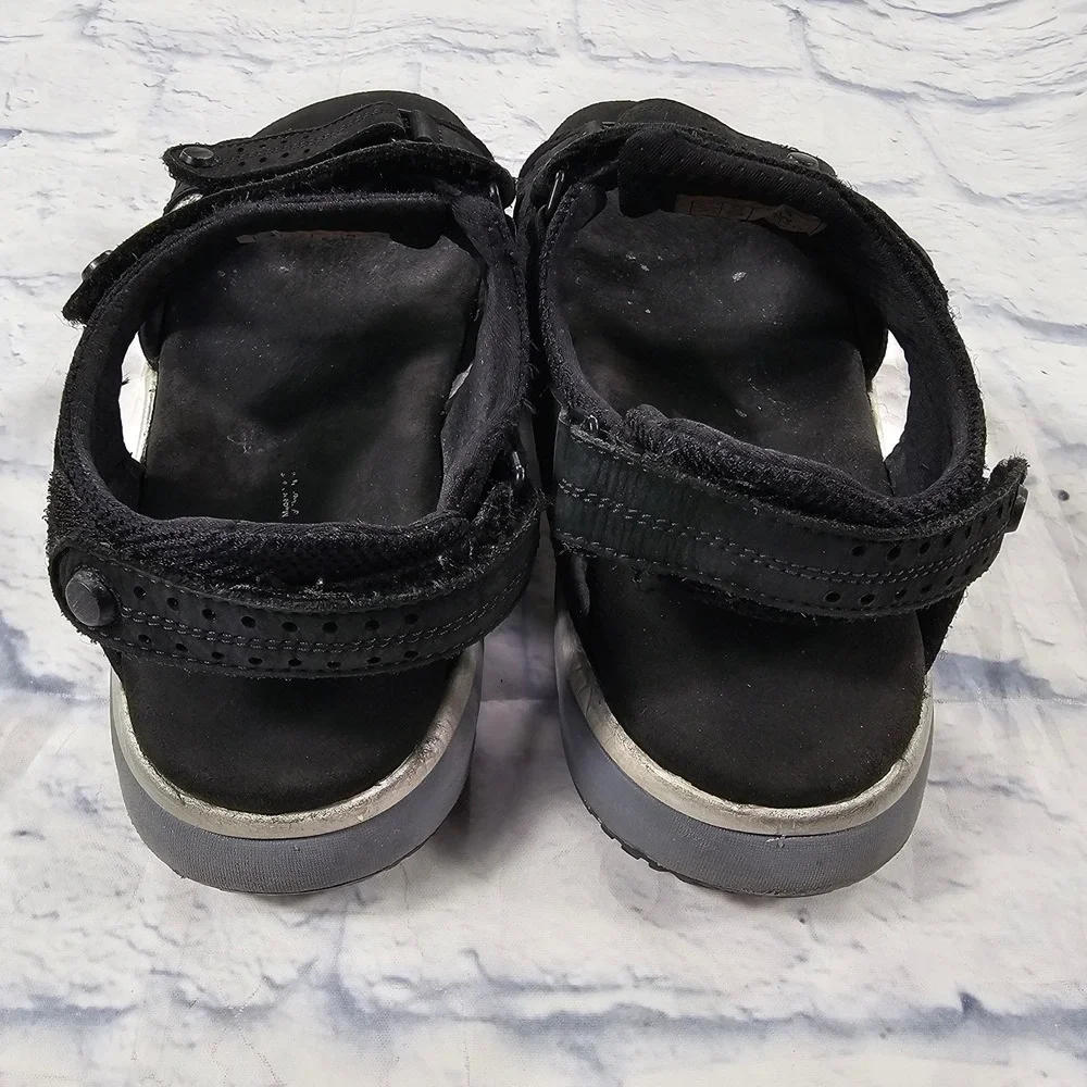 SAS Embark Sandals Womens 8 Black Silver Glitter Strappy Adjustable Comfort